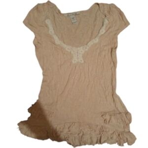 Lace Trim Ruffle Hem Top w/ Pearl Detailing Light Pink